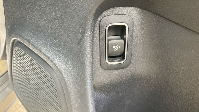 Mercedes-Benz CLA 180 AMG Line Premium Plus 4dr Tip Auto Petrol Saloon